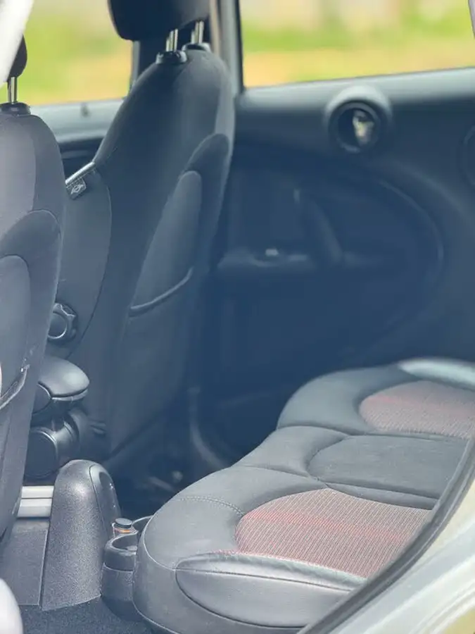 2014-mini-countryman-16td-cooper-d-big-31