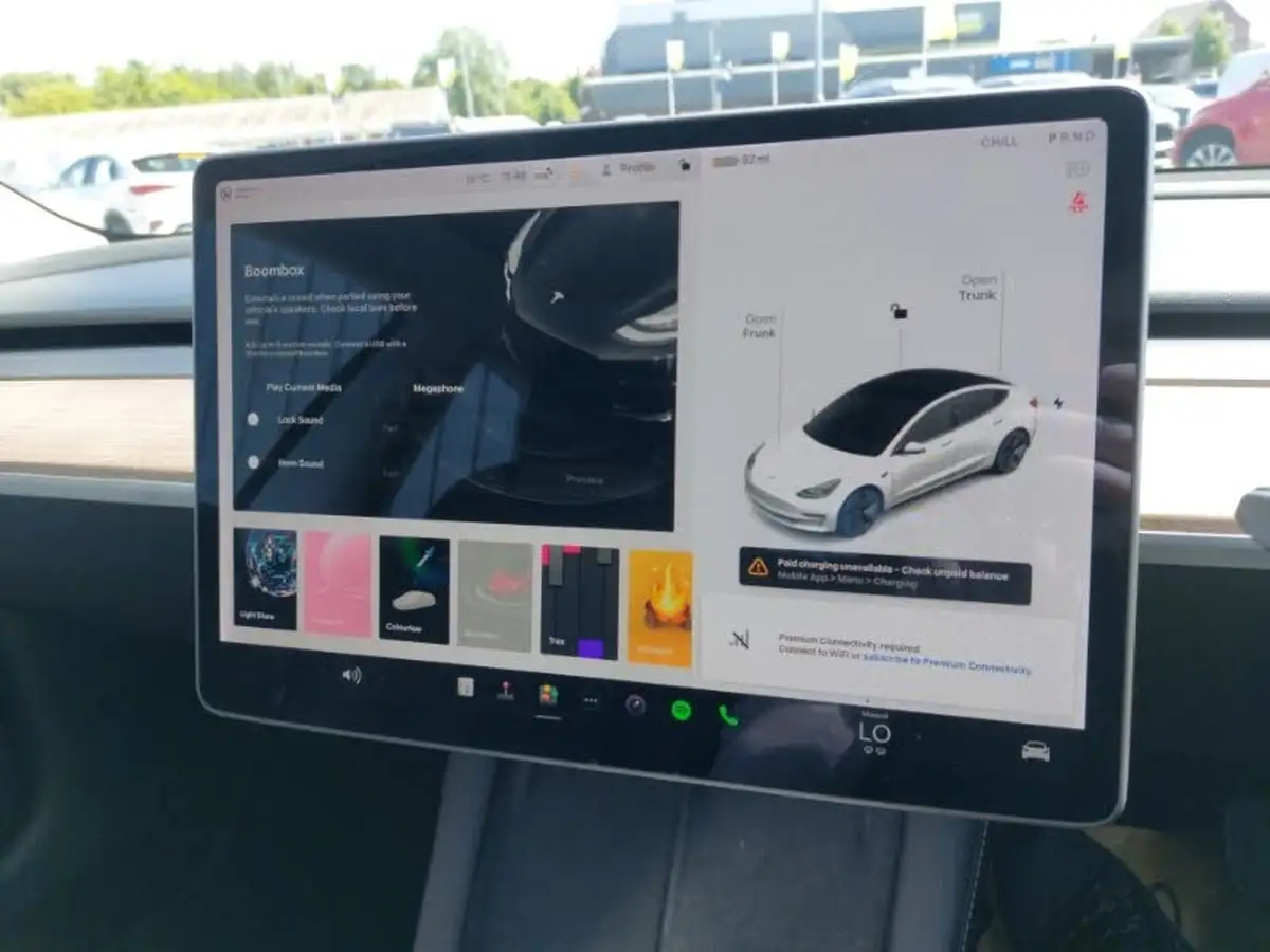 2021-tesla-model-3-e-long-range-awd-big-17