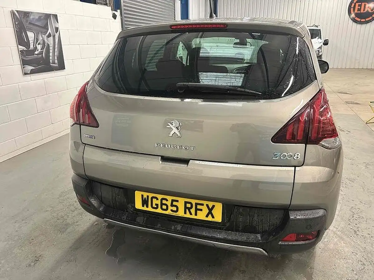 2015-peugeot-3008-crossover-16bluehdi-active-big-5