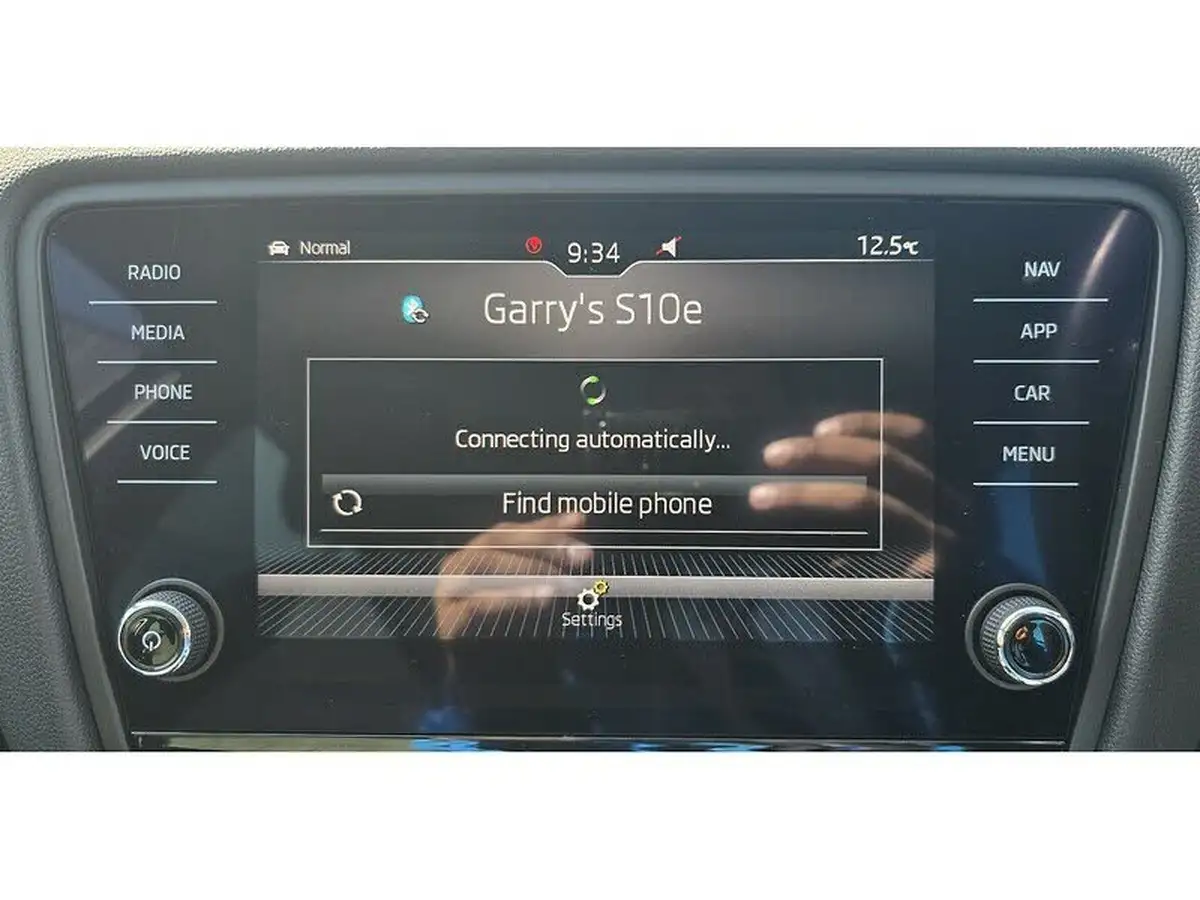2020-skoda-octavia-16tdi-se-l-estate-big-18