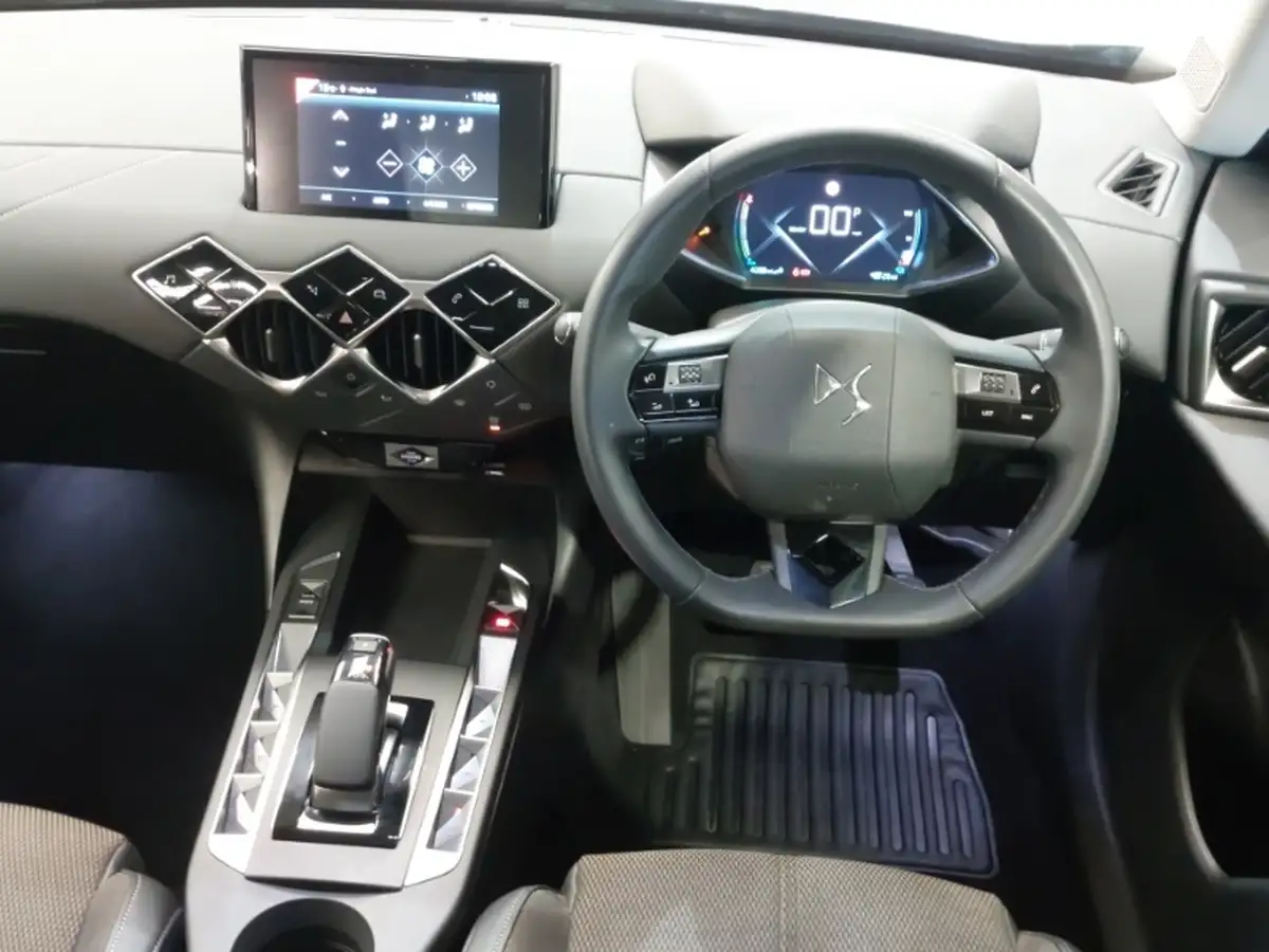 2022-ds-ds-3-crossback-12-puretech-bastille-101ps-big-6