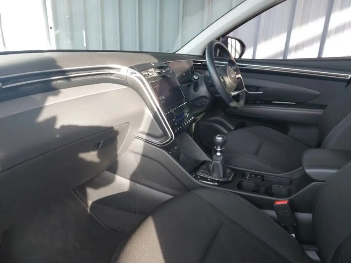 2021-hyundai-tucson-16-t-gdi-premium-150ps-48-volt-mhev-1598cc-big-4
