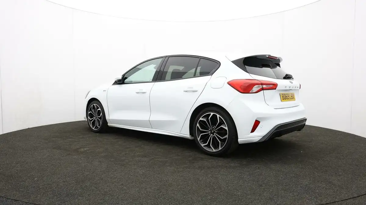 2019-ford-focus-10t-st-line-x-hatchback-big-75