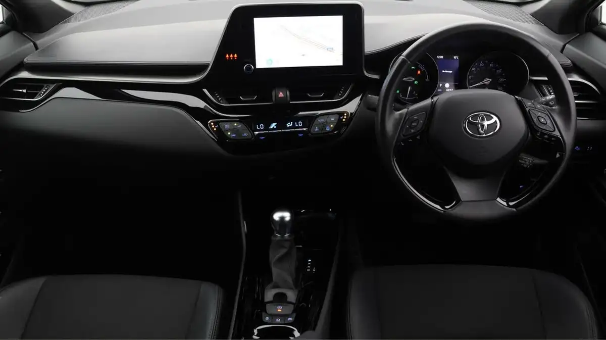 2022-toyota-c-hr-20-vvt-i-design-big-12