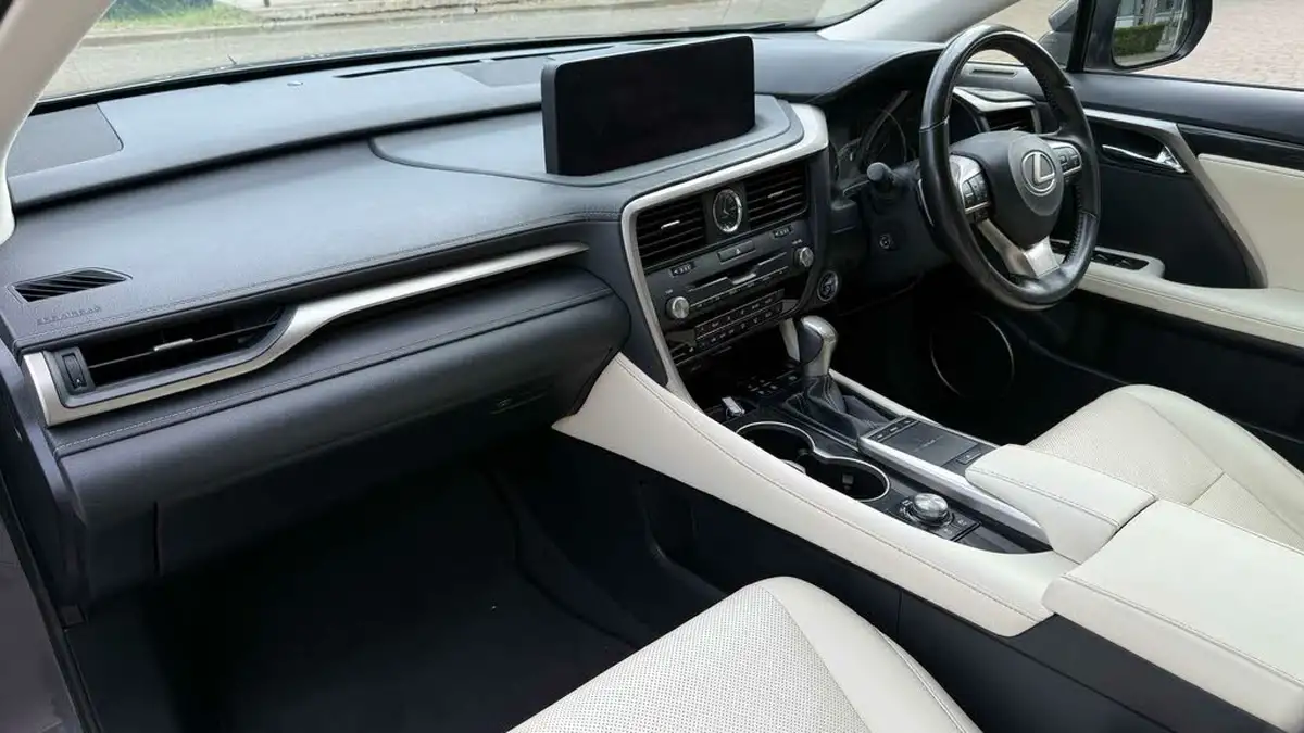 2020-lexus-rx-450h-l-35-rx-l-4wd-big-43
