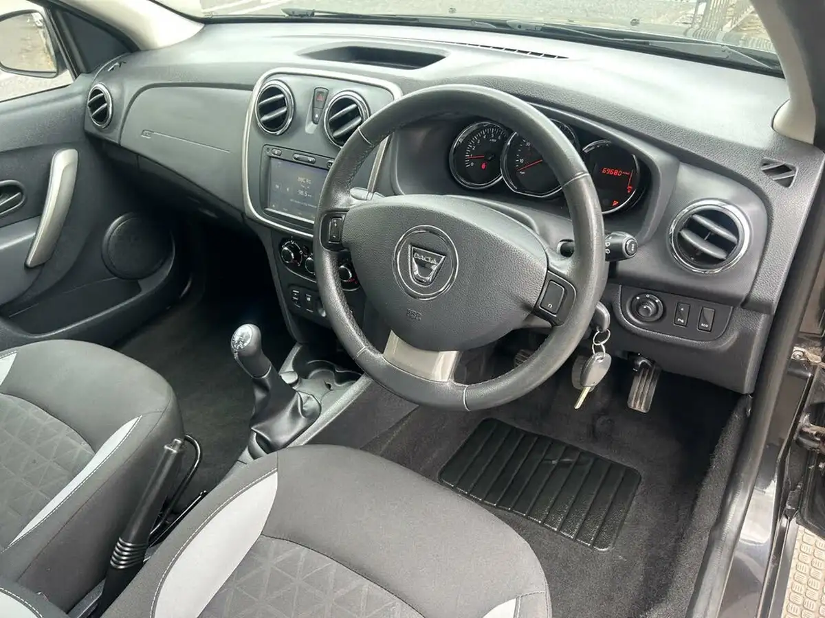 2016-dacia-sandero-stepway-09-tce-laureate-big-38