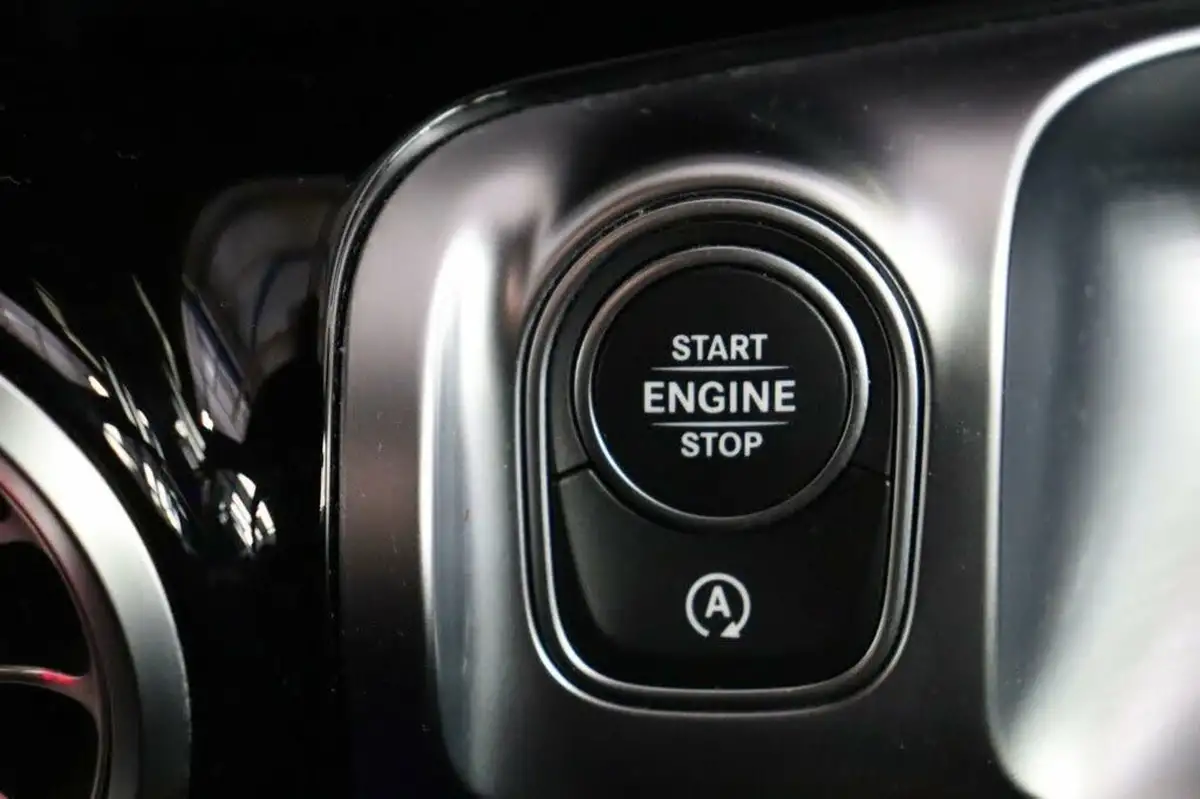 2021-mercedes-benz-glb-class-13-glb-200-amg-line-premium-plus-driving-assistance-big-32
