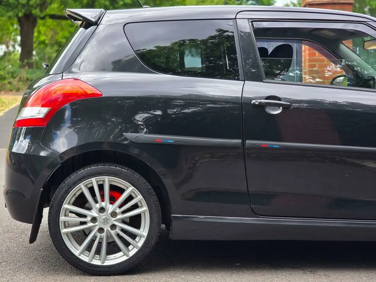 2014-suzuki-swift-16-sport-134bhp-3d-big-29