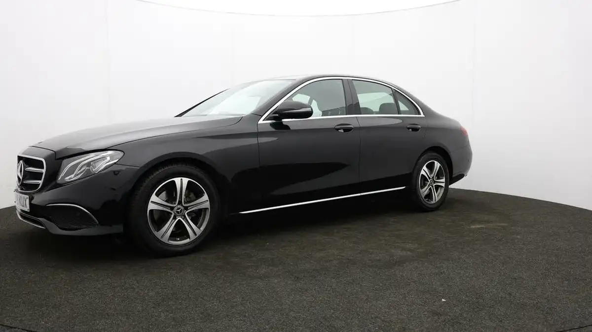 2019-mercedes-benz-e-class-20d-e220d-se-ss-saloon-4d-big-62
