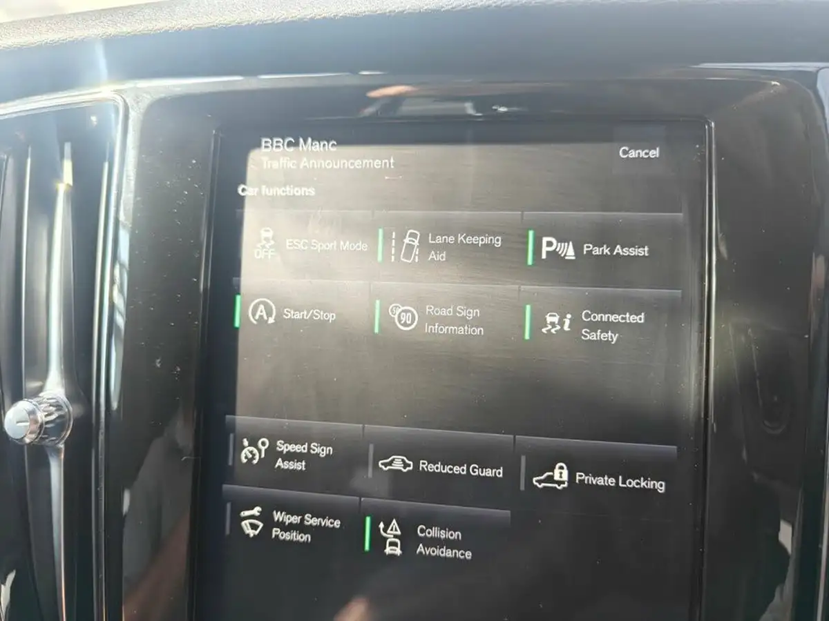 2018-volvo-v60-20td-d4-momentum-geartronic-big-71
