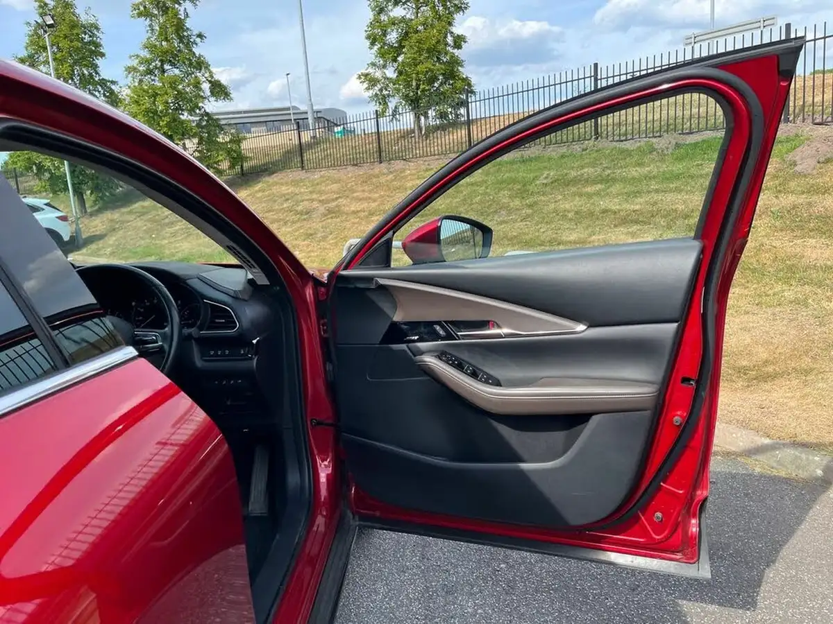 2023-mazda-cx-30-20-e-skyactiv-g-gt-sport-big-48