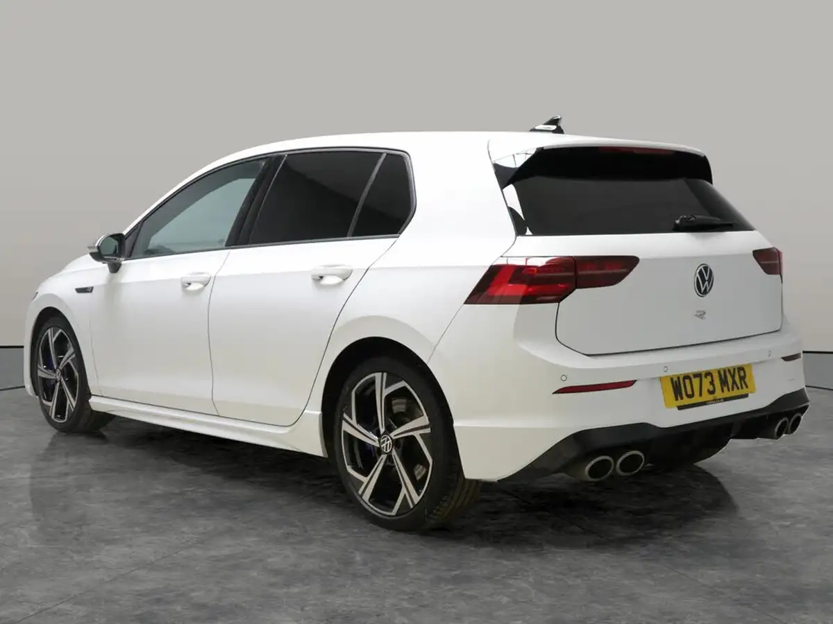 2024-volkswagen-golf-20-tsi-r-320ps-hatchback-big-9