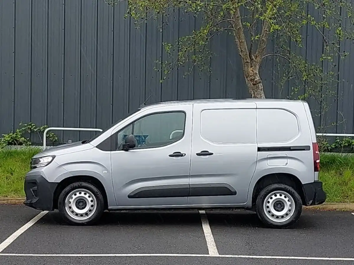 2024-peugeot-partner-15-bluehdi-professional-100pseu6d-big-3