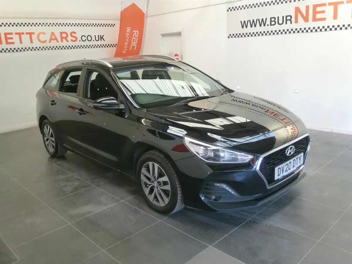 2020-hyundai-i30-16crdi-se-nav-115ps-tourer-big-2