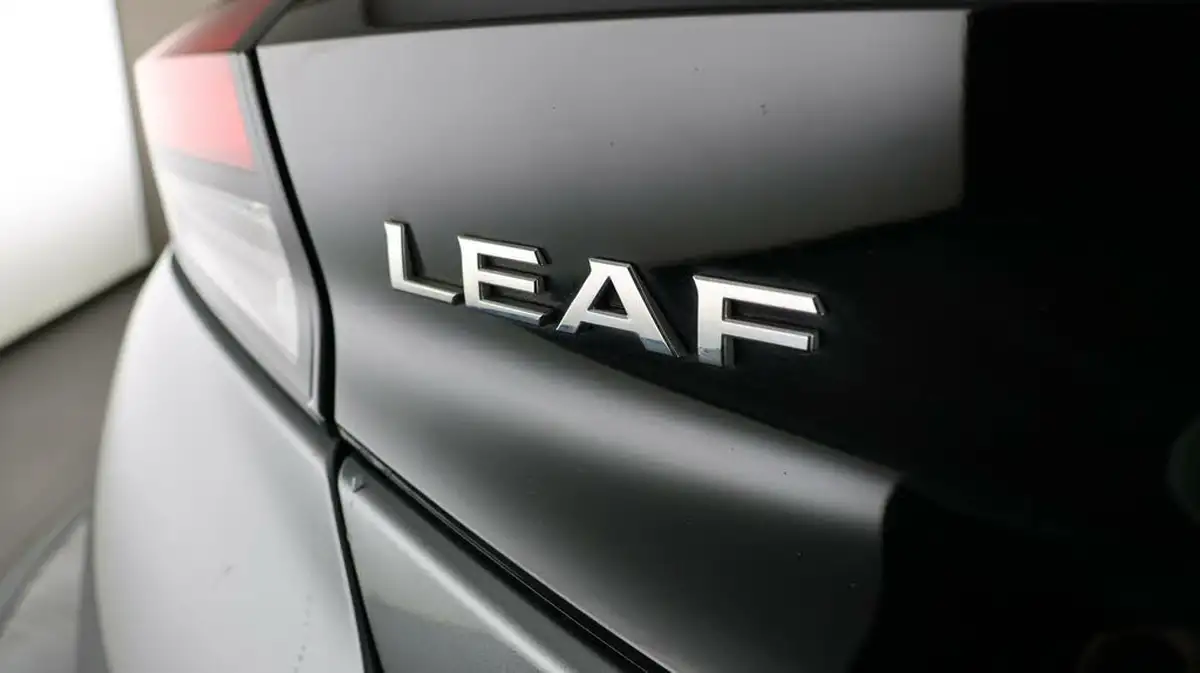 2021-nissan-leaf-e-n-connecta-big-21