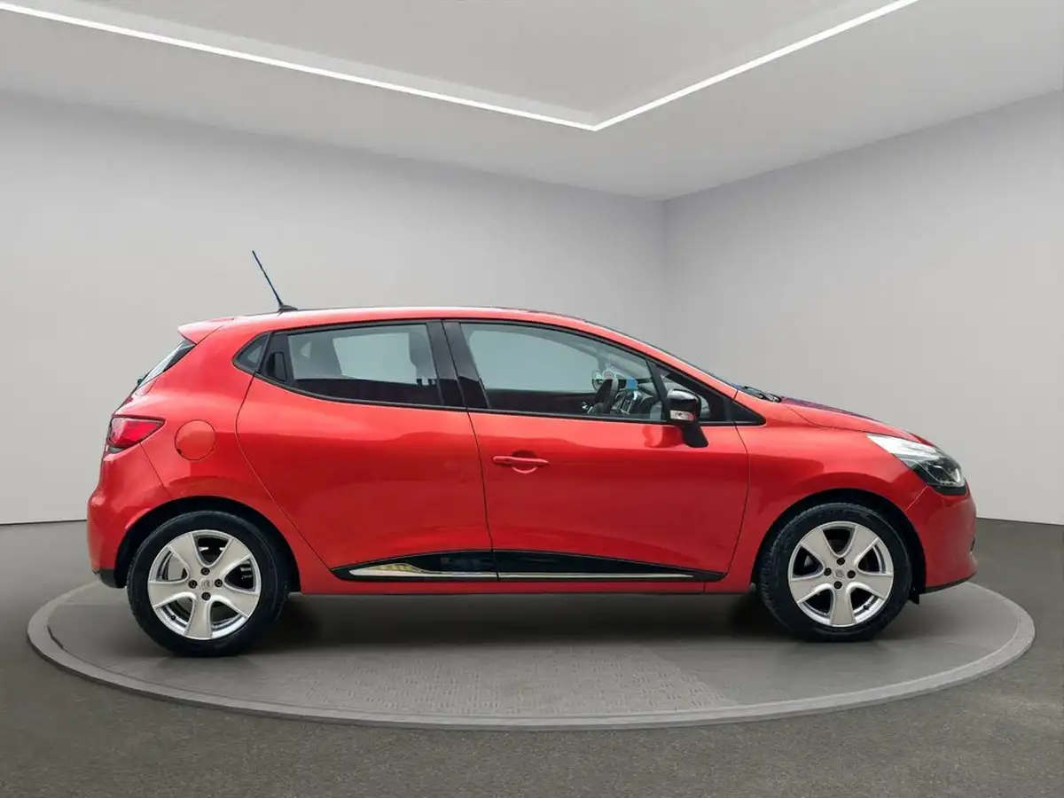 2013-renault-clio-12-dynamique-big-5