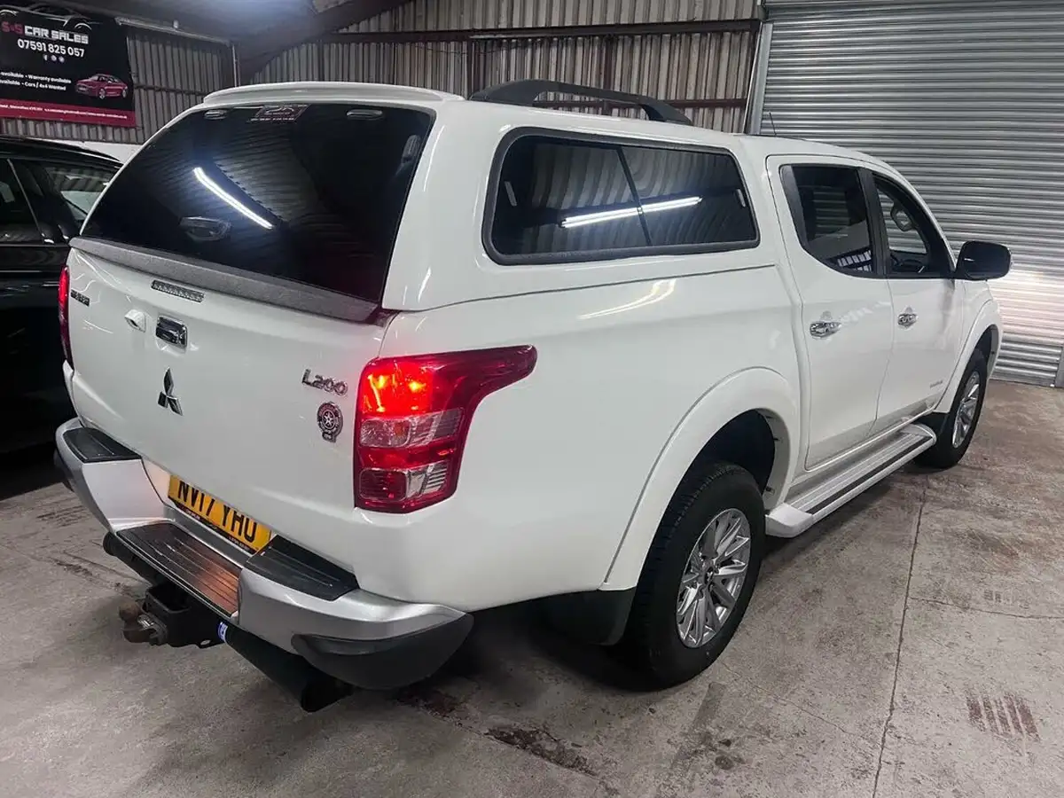 2017-mitsubishi-l200-24di-d-warrior-178bhp-eu6-big-11