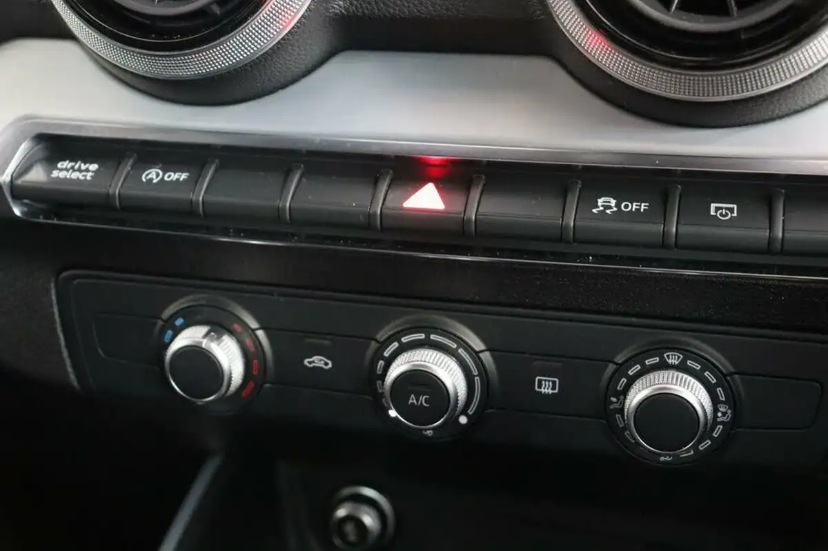 2021-audi-q2-15-35-tfsi-s-line-tronic-big-27