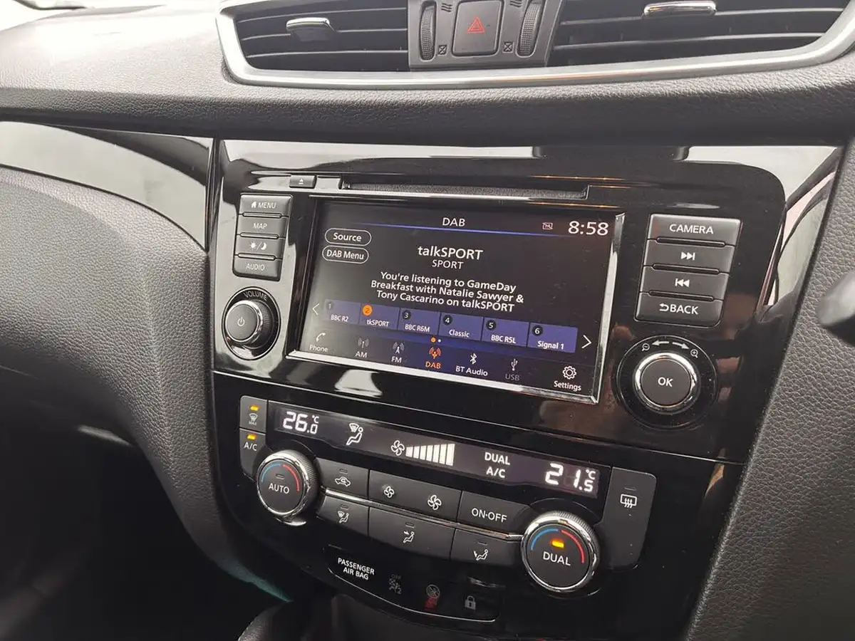 2019-nissan-qashqai-13-dig-t-acenta-premium-140ps-big-39