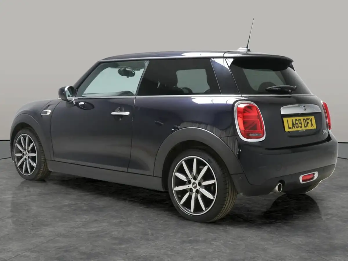 2020-mini-cooper-15-cooper-exclusive-nav-hatchback-3d-auto-big-10