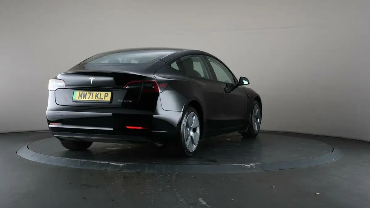 2021-tesla-model-3-e-long-range-awd-big-69