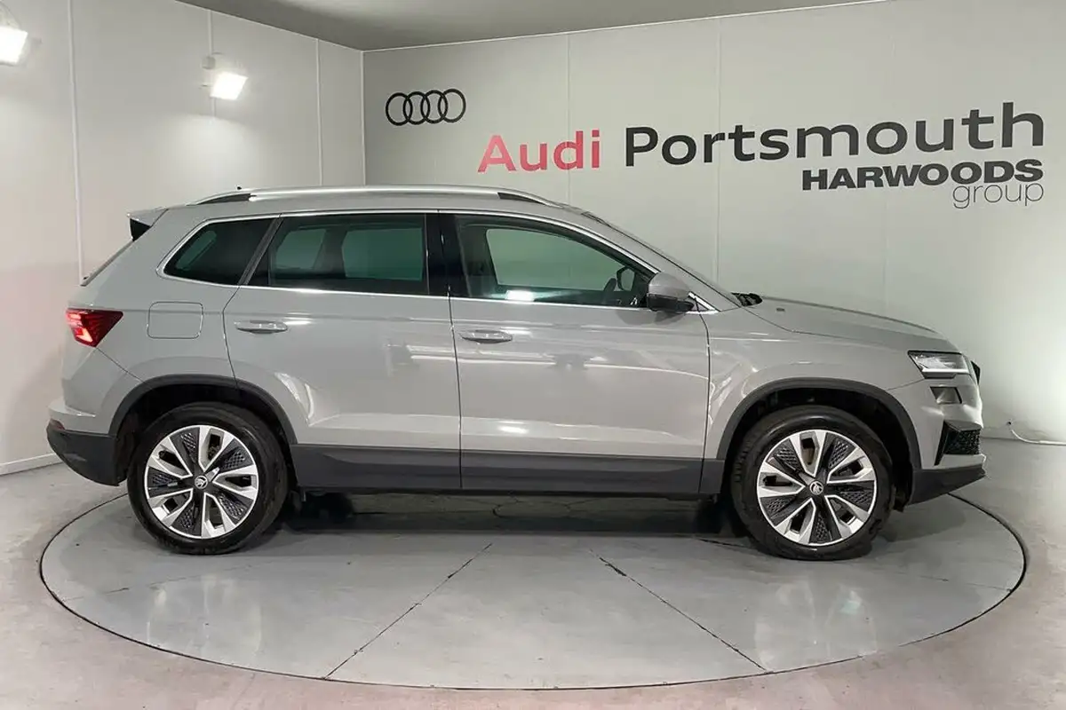 2023-skoda-karoq-15-tsi-se-l-dsg-big-1