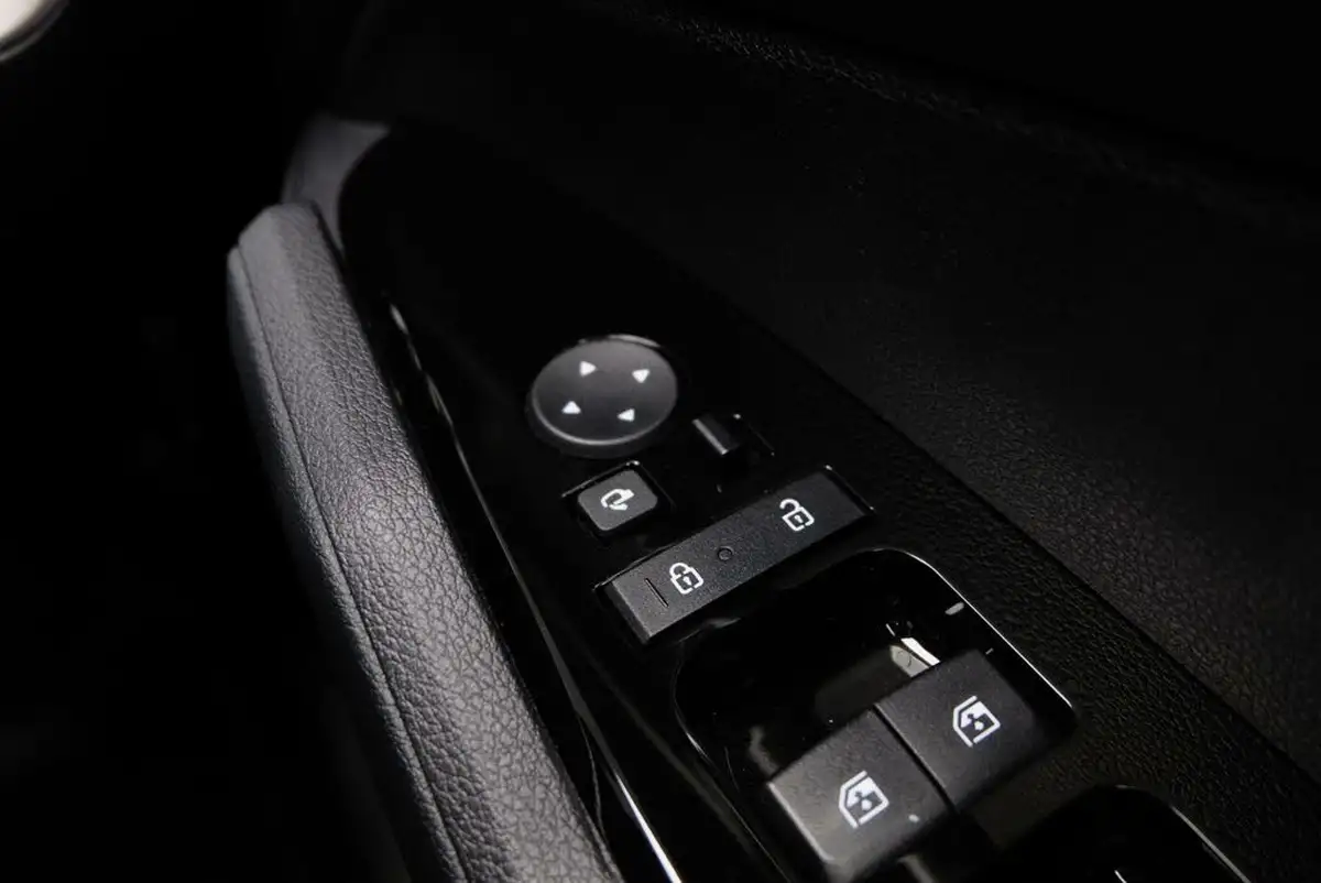2024-kia-sportage-16-t-gdi-3-207bhp-hev-auto-big-28