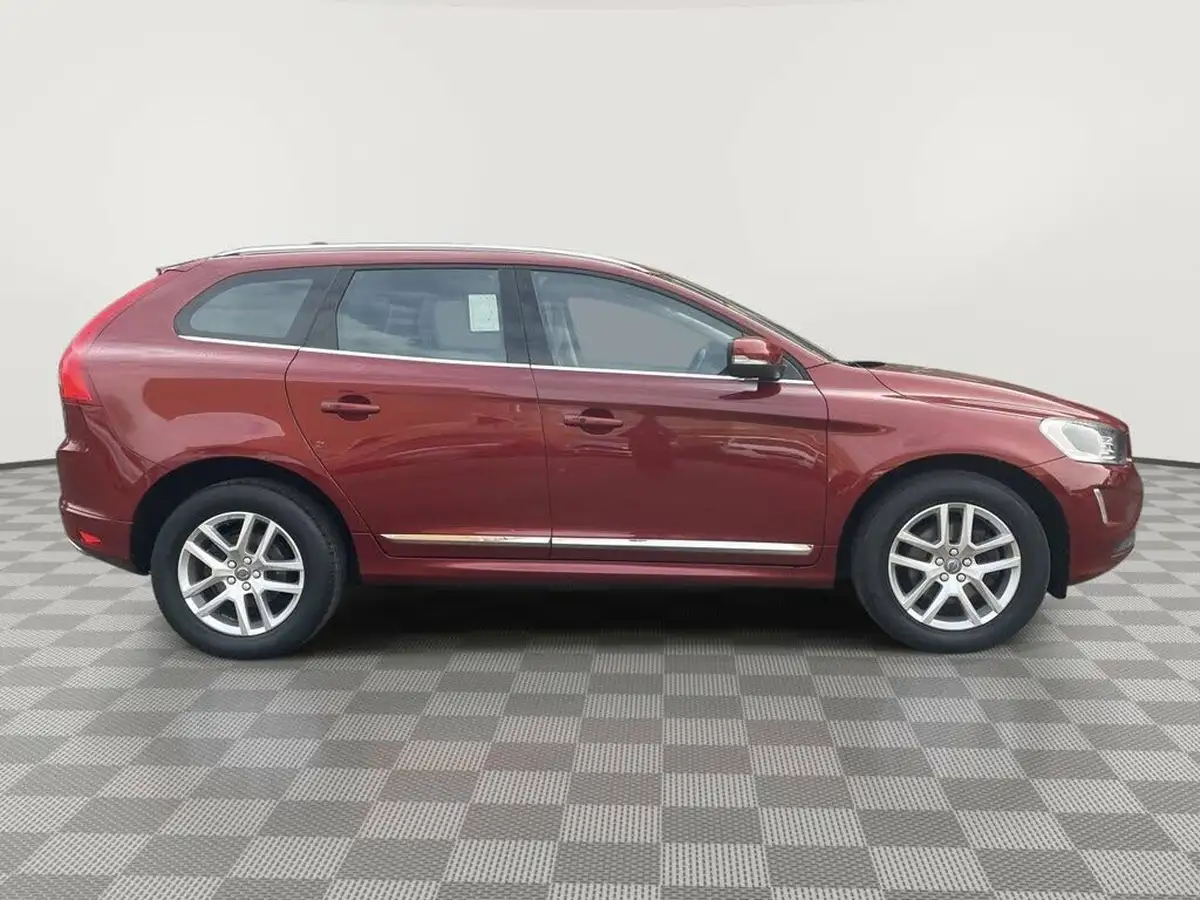 2016-volvo-xc60-20td-d4-se-lux-nav-big-5