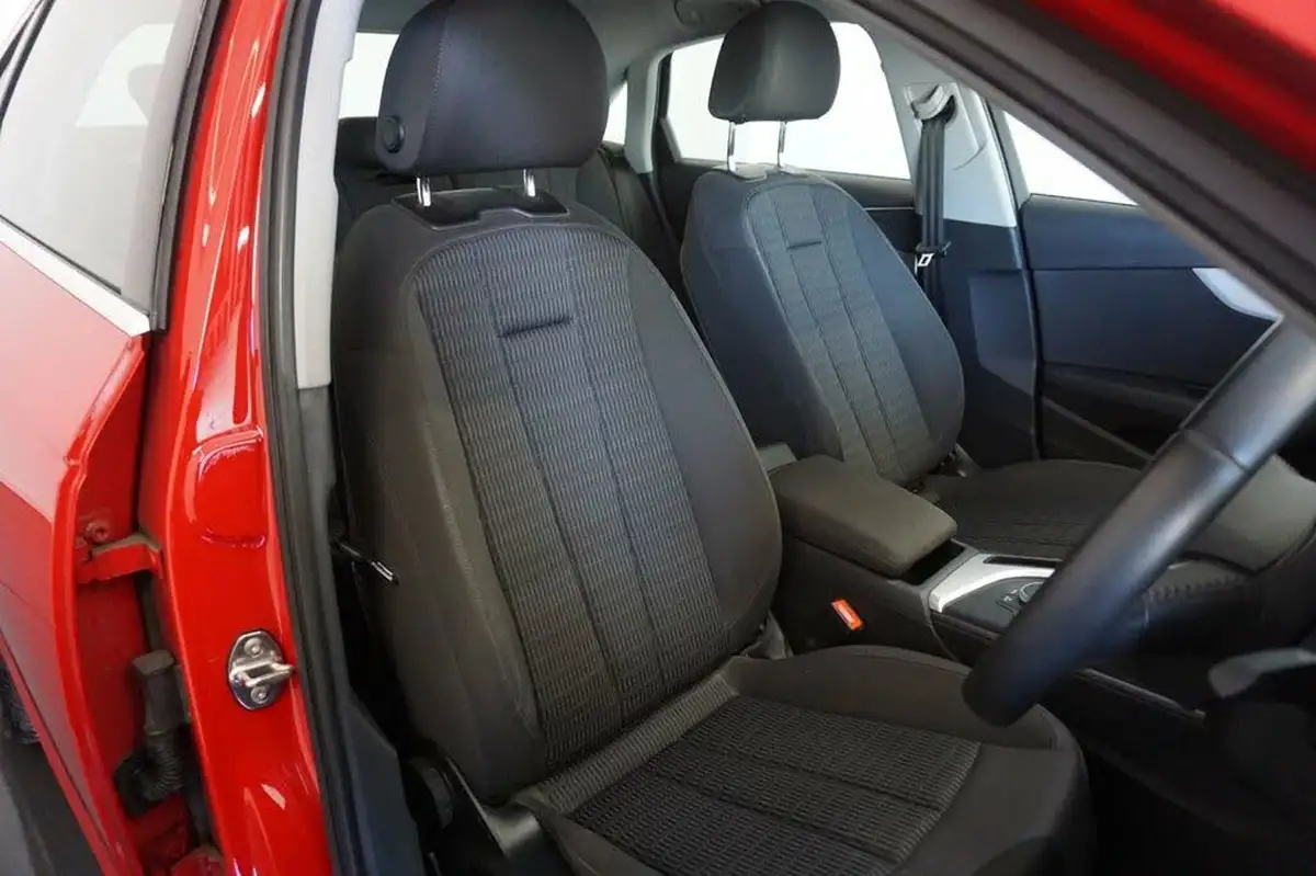 2019-audi-a4-20-35-tfsi-se-big-15