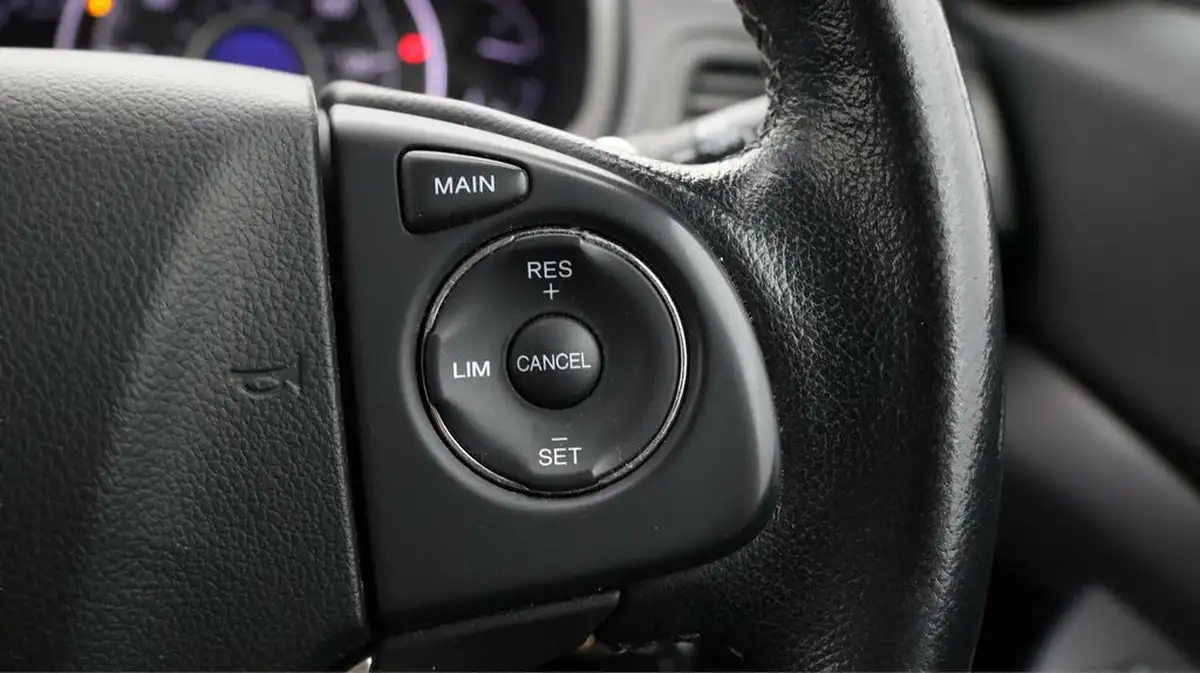 2017-honda-cr-v-16i-dtec-black-edition-auto-big-21