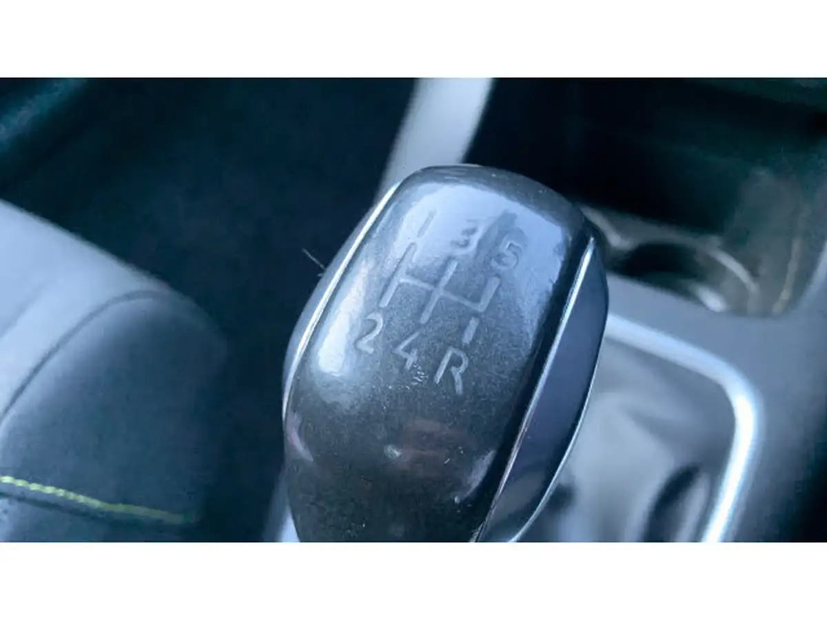 2017-citroen-c3-12-puretech-flair-82ps-big-41