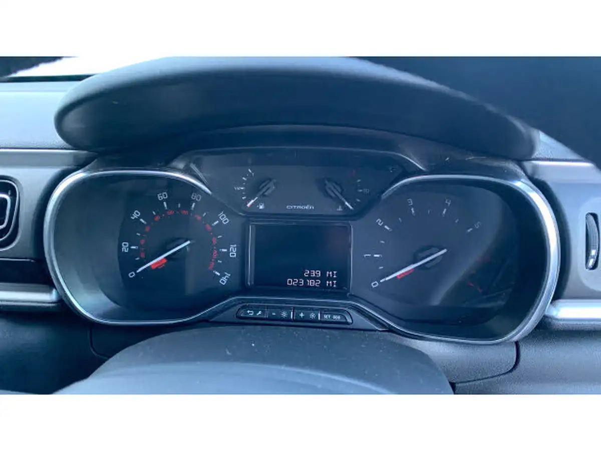 2017-citroen-c3-12-puretech-flair-82ps-big-17