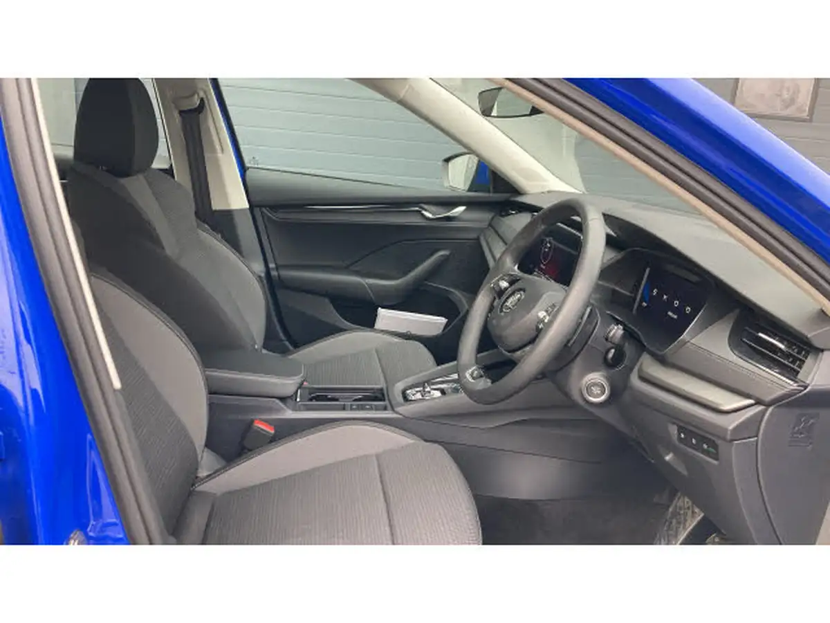 2023-skoda-octavia-14-tsi-se-technology-hatchback-big-14