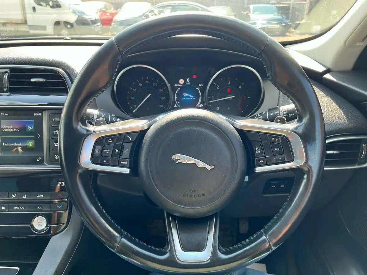 2017-jaguar-f-pace-20-i4d-prestige-180ps-ss-auto-big-23