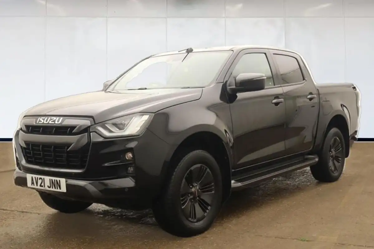 2021-isuzu-d-max-19td-v-cross-auto-big-1
