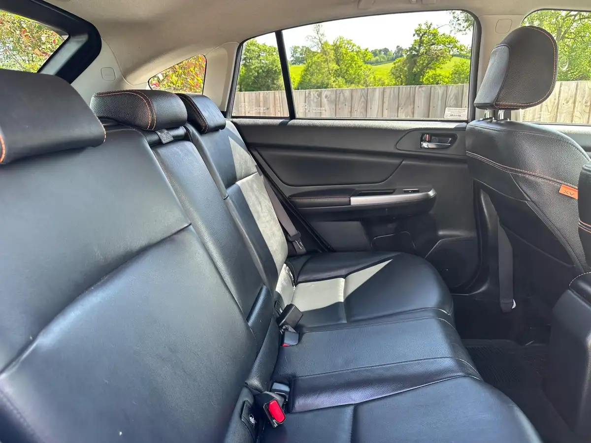 2017-subaru-xv-20d-se-premium-big-11