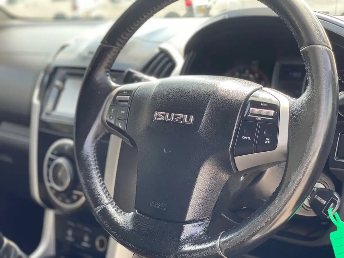 2012-isuzu-d-max-25td-utah-big-43