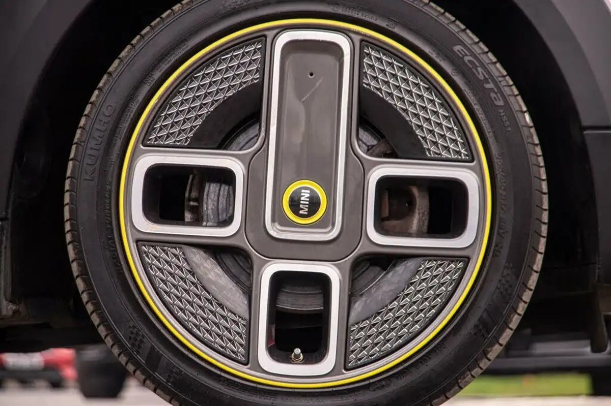 2020-mini-cooper-e-cooper-s-2-big-35