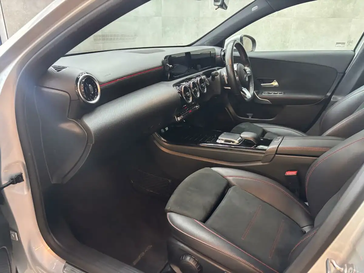 2019-mercedes-benz-a-class-15d-a180d-amg-line-hatchback-5d-7g-dct-big-16