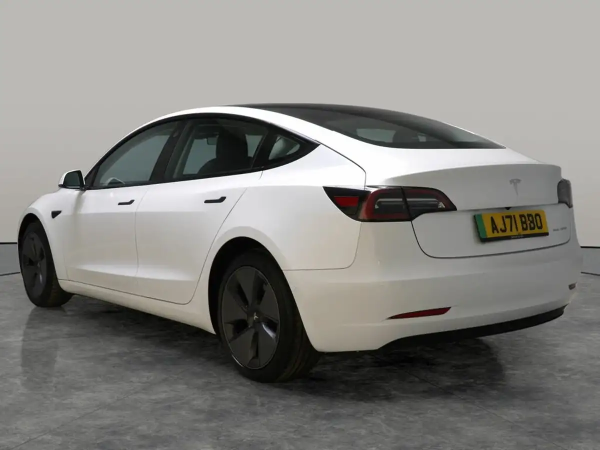 2021-tesla-model-3-e-long-range-awd-big-14