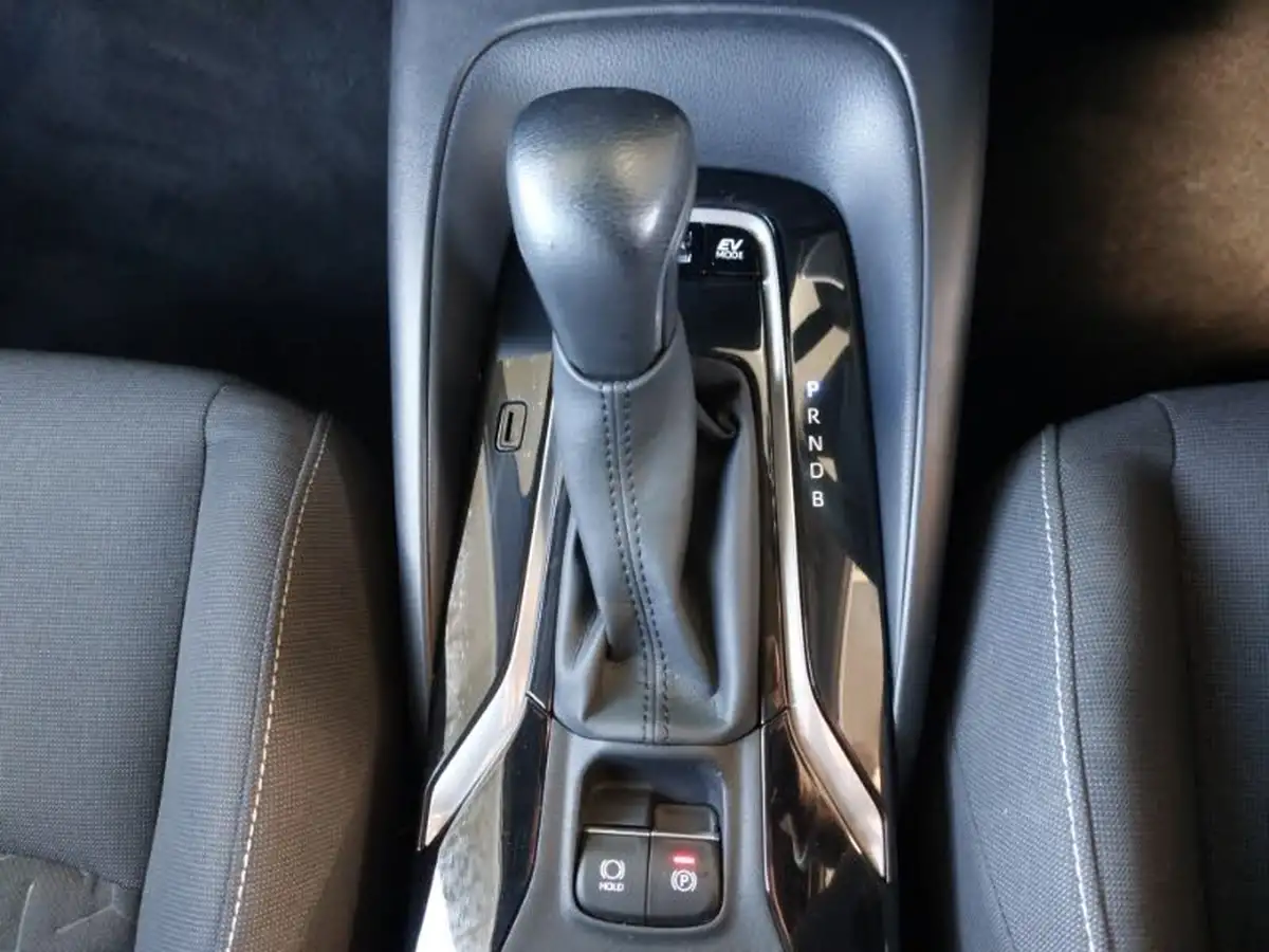2022-suzuki-swace-18-sz-t-big-10