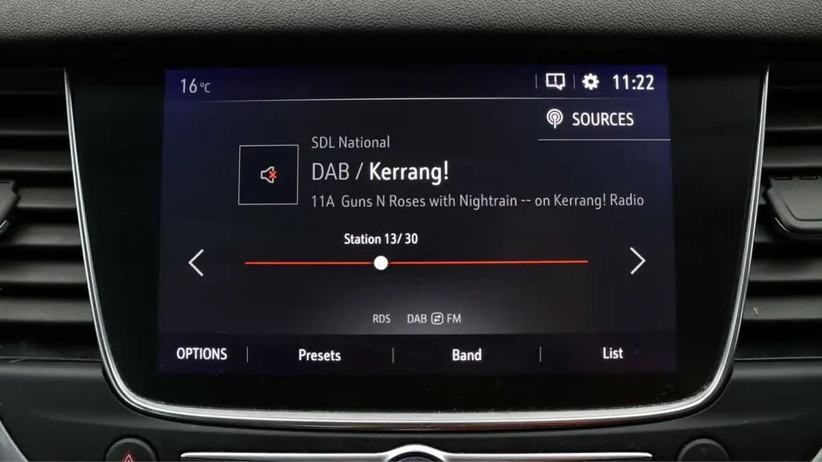 2019-vauxhall-grandland-x-15td-sport-nav-big-10