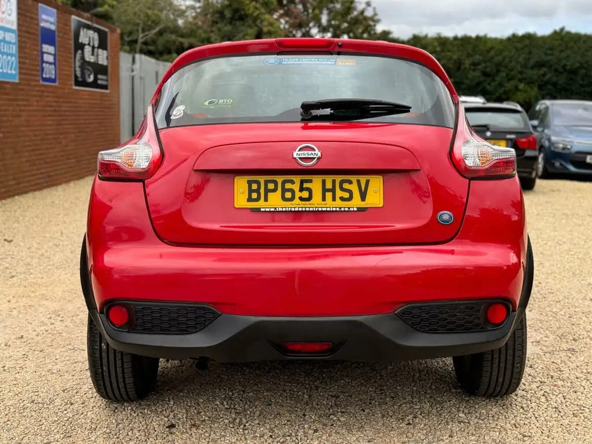 2015-nissan-juke-16-visia-big-11