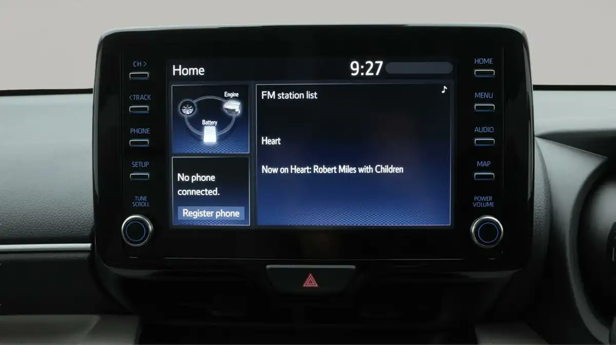 2022-toyota-yaris-15-vvt-i-excel-big-11