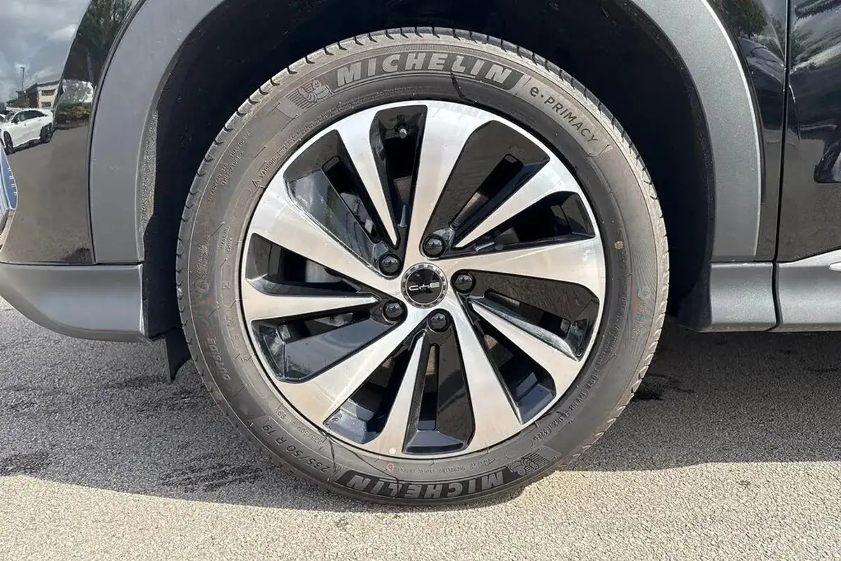 2025-byd-seal-15-boost-big-21
