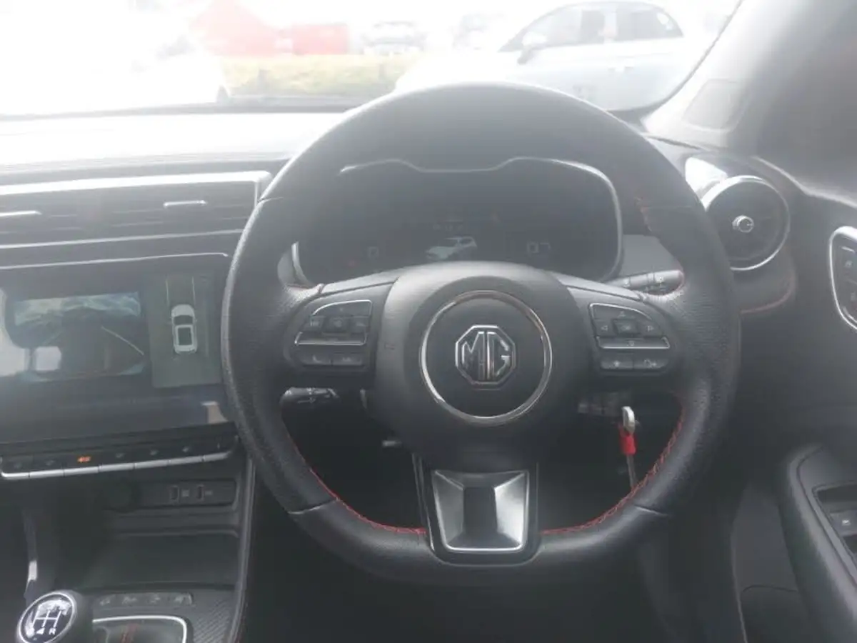 2022-mg-zs-suv-15-vti-tech-exclusive-big-6