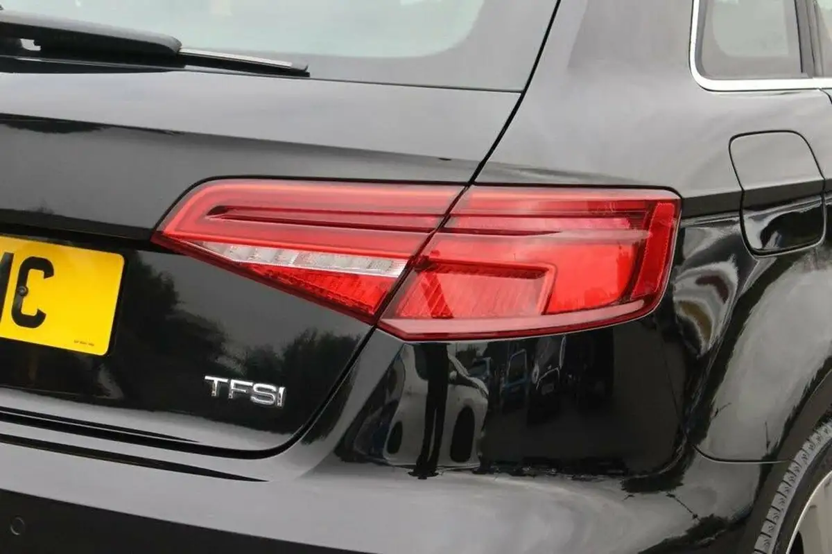 2017-audi-a3-15-tfsi-s-line-sportback-5d-big-28