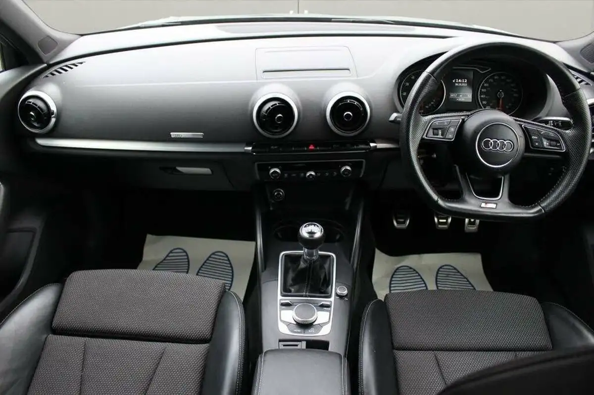 2017-audi-a3-15-tfsi-s-line-sportback-5d-big-4