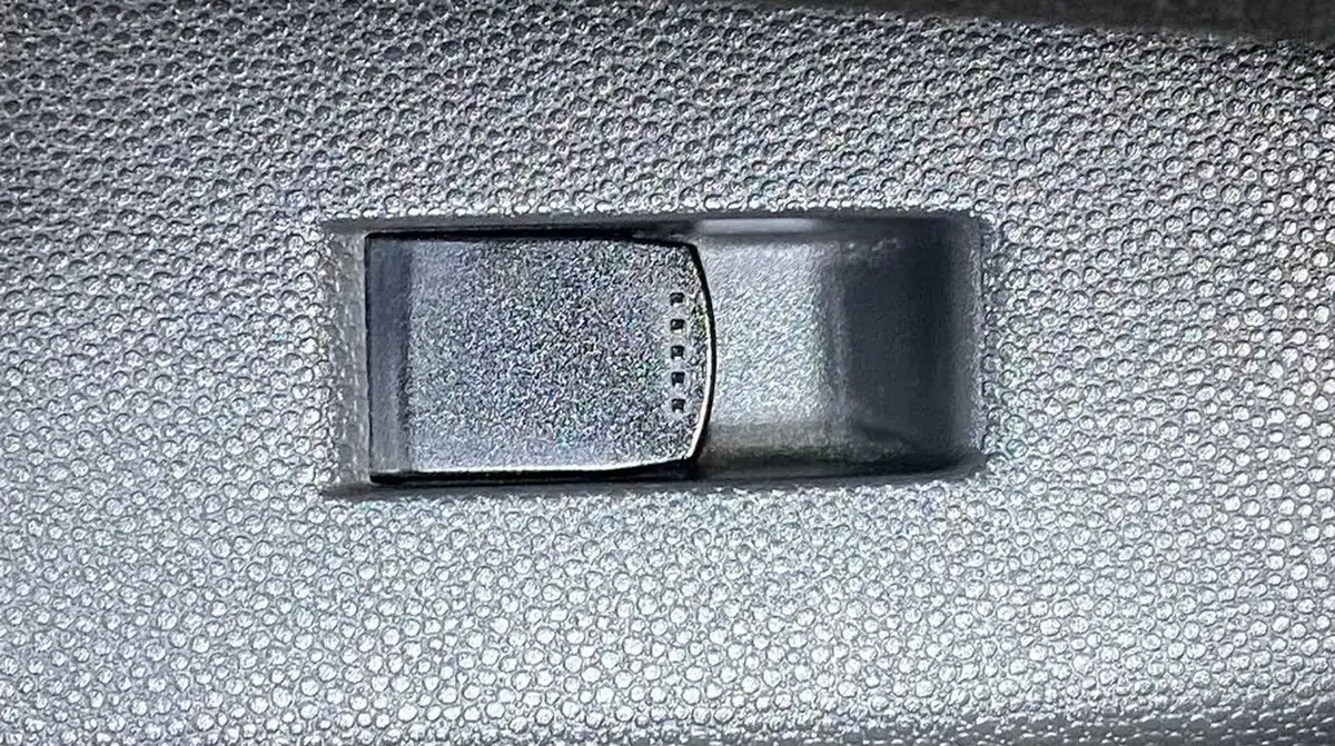 2008-suzuki-splash-12-gls-big-30