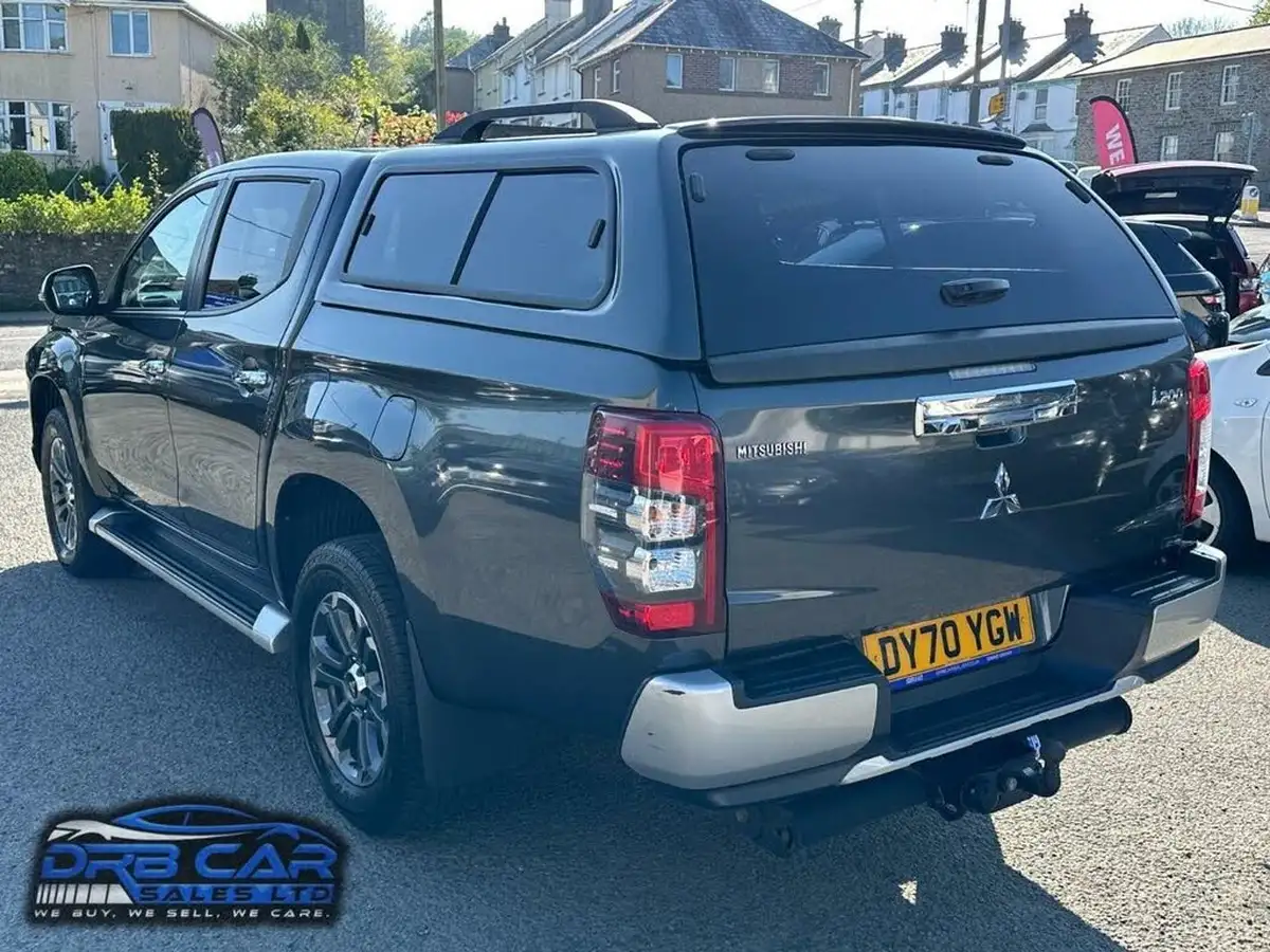 2020-mitsubishi-l200-22di-d-barbarian-big-3